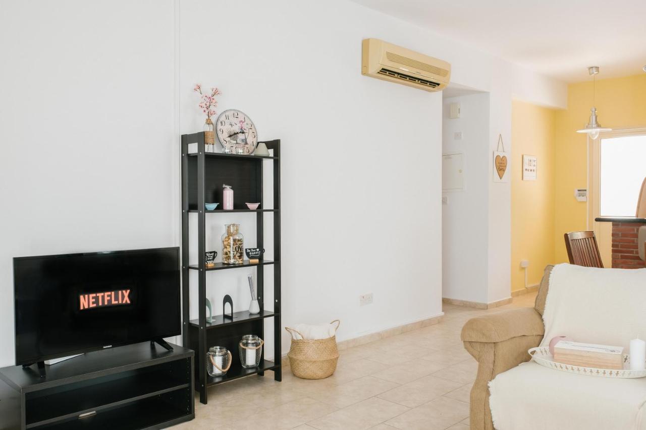 Aphrodite Gardens No.9 Luxury Apt Paphos Kültér fotó